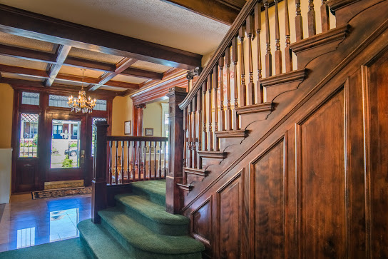 Fredlock Funeral Home gallery image 1